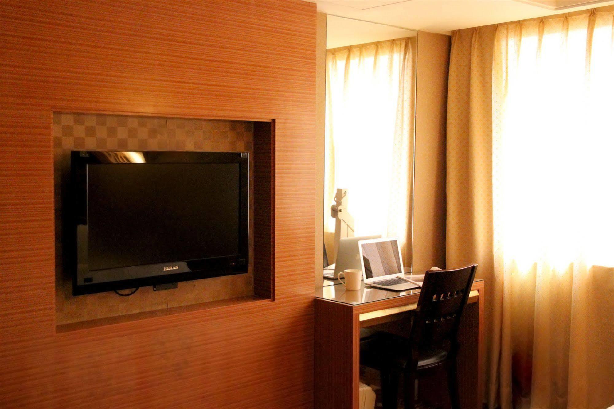 貴都飯店-Crystal Hotel Taipei Exteriör bild